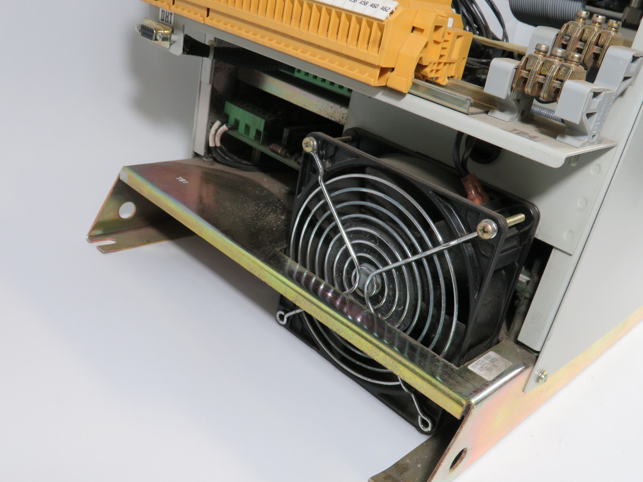 Allen-Bradley 1395-A68-D1-P12-P50 DC Controller SER B 15HP 240V 55A USED