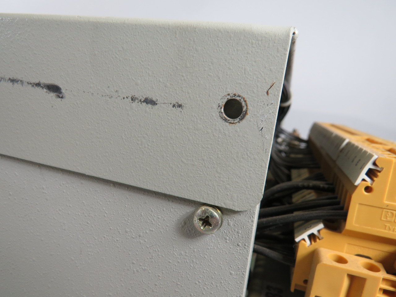 Allen-Bradley 1395-A65-P12-P50 DC Controller SER B MISSING FAN & SCREWS USED