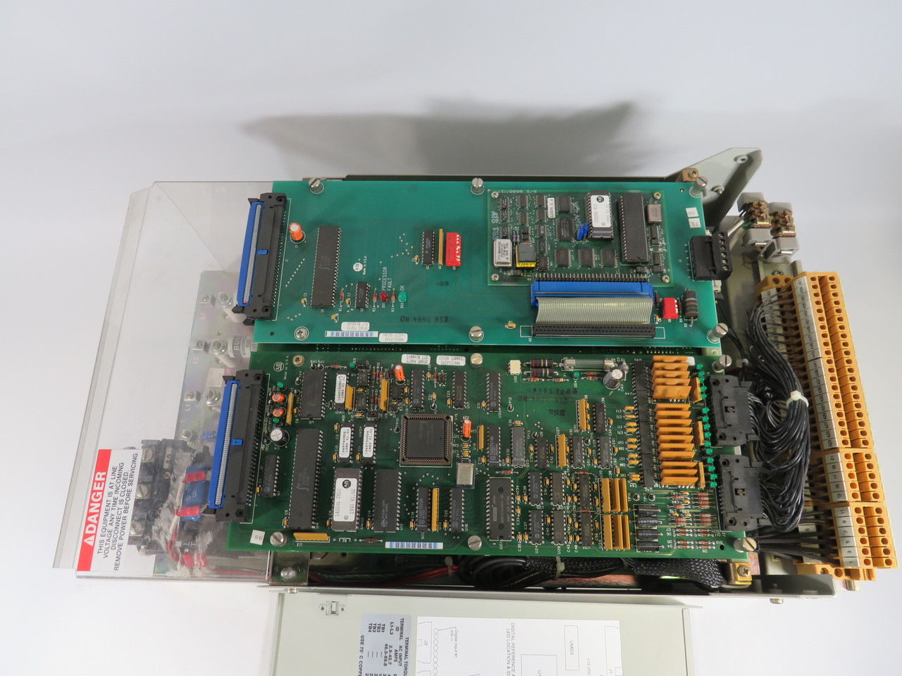 Allen-Bradley 1395-A65-P12-P50 DC Controller SER B MISSING FAN & SCREWS USED