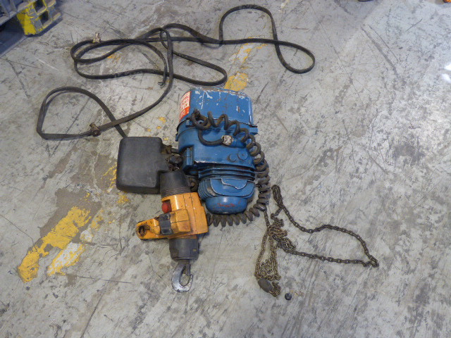 Mannesmann Demag PMV8-V1 Electric Hoist 165lbs Cap 575V HANDLE BROKEN USED