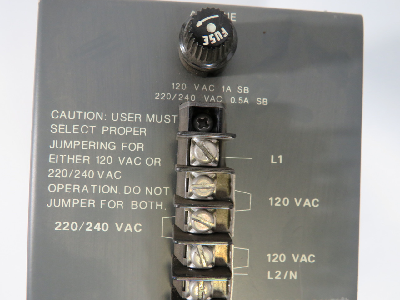 Allen-Bradley 1771-P2 Power Supply SER V 75VA 120/220V 1/0.5A 50/60Hz USED