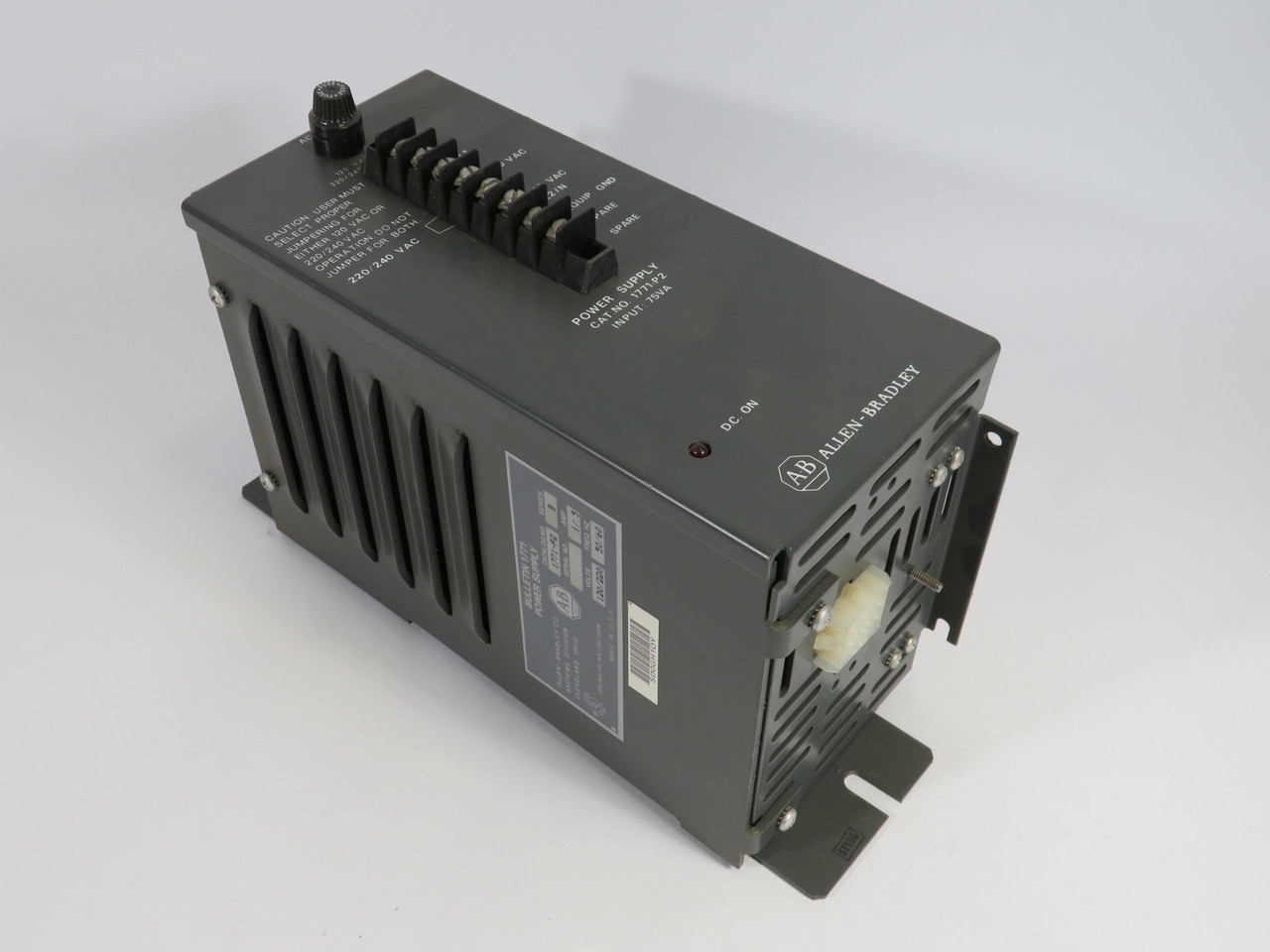 Allen-Bradley 1771-P2 Power Supply SER B 75VA 120/220V 1/0.5A 50/60Hz USED