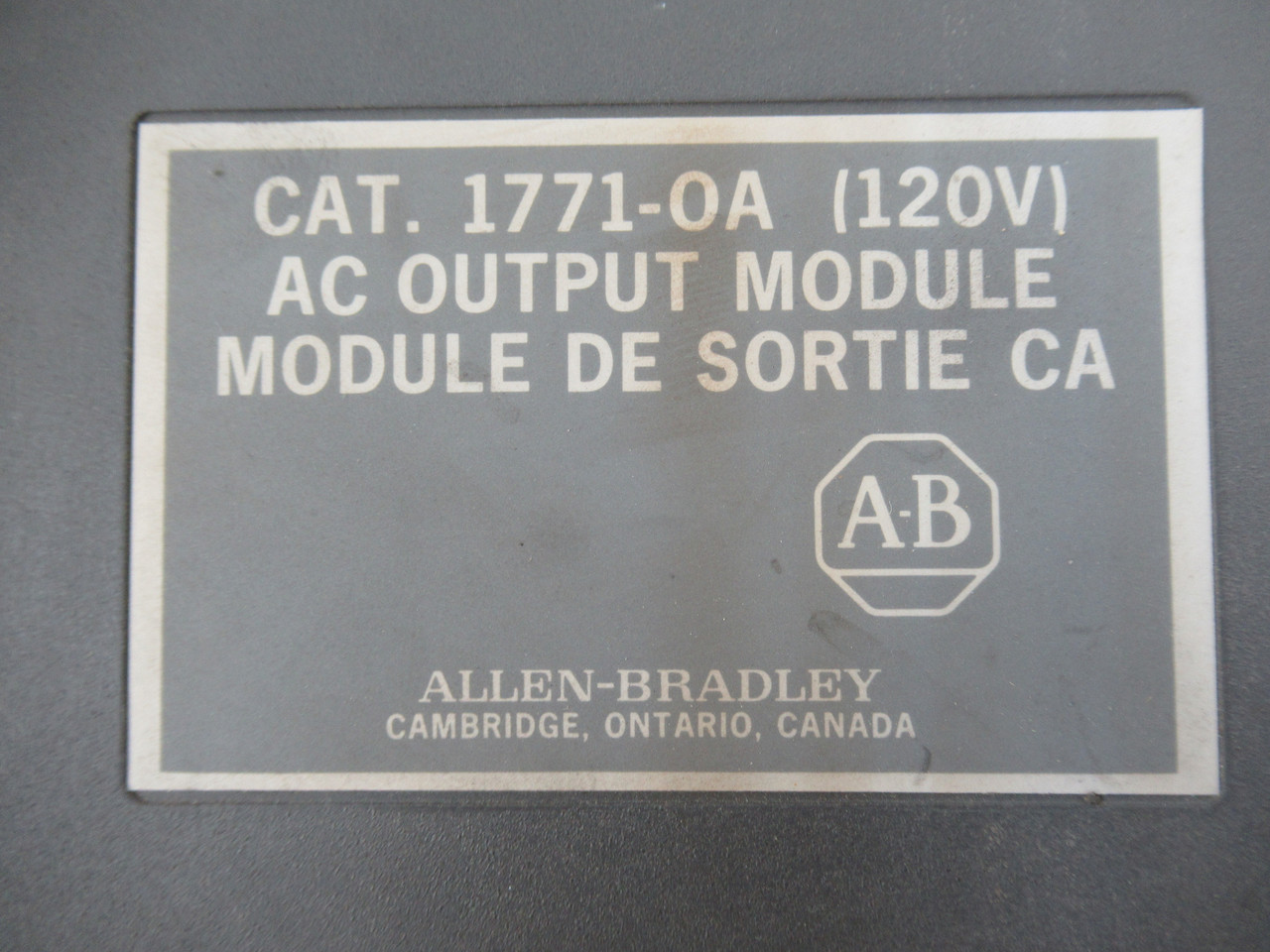 Allen-Bradley 1771-OA AC Output Module 120V USED