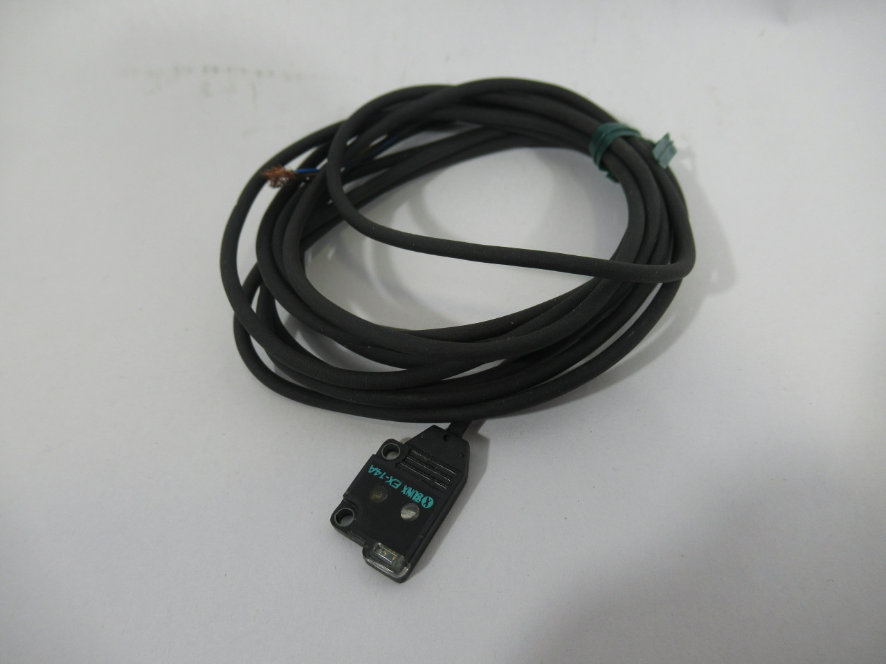 Sunx EX-14A Ultra-Slim Photoelectric Sensor 12-24VDC 13mA 2-25mm 2mL USED