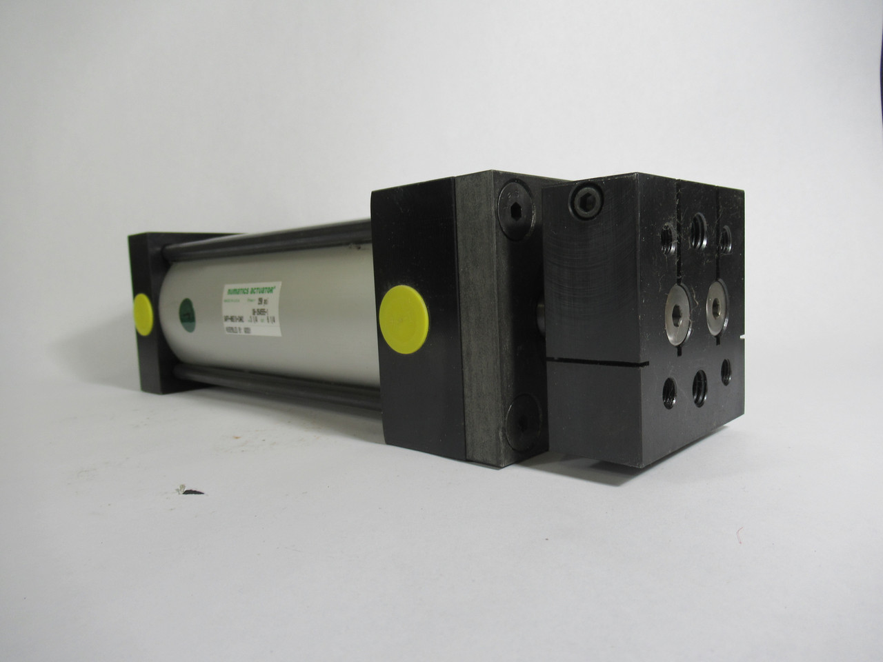 Numatics S4FP-06E1D-CAA2 Cylinder 3-1/4” Bore 6-1/4” Stroke 250 psi USED