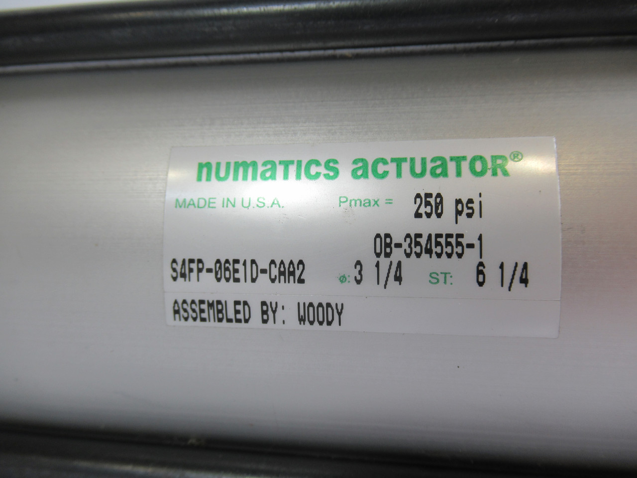 Numatics S4FP-06E1D-CAA2 Cylinder 3-1/4” Bore 6-1/4” Stroke 250 psi USED