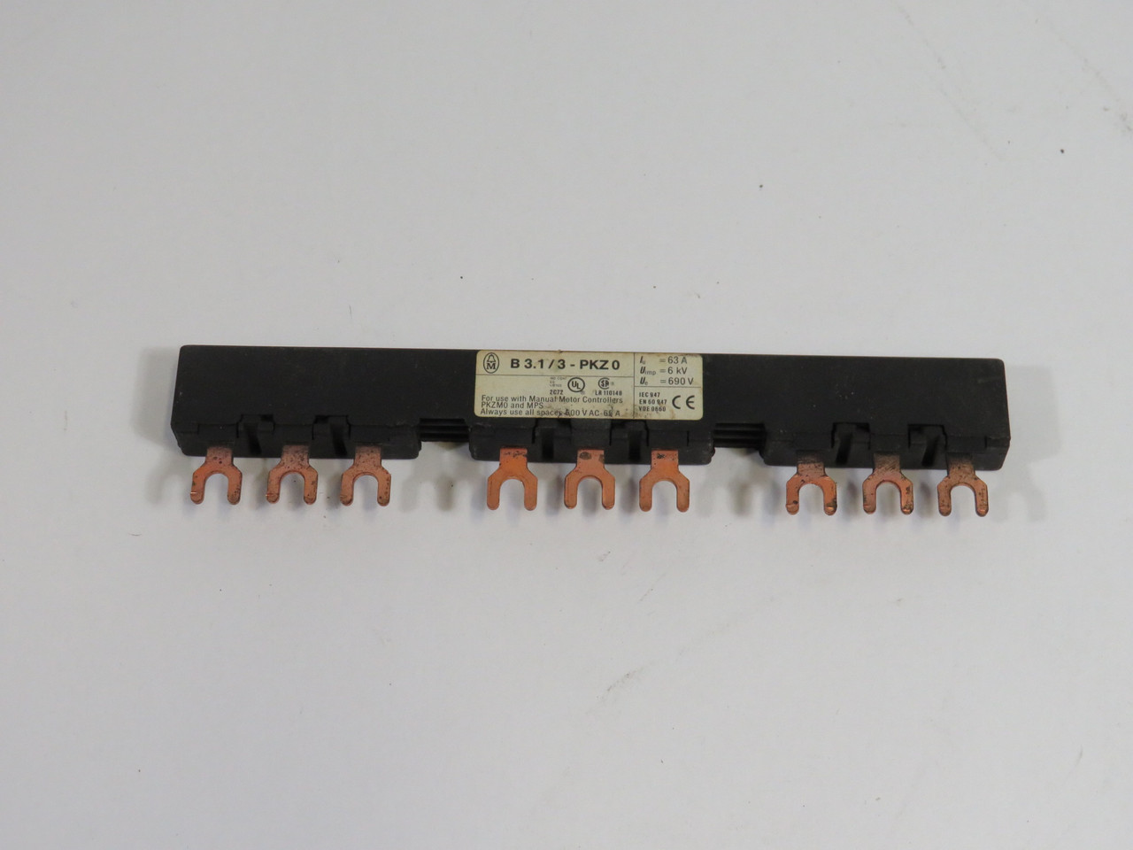 Moeller B3.1/3-PKZ0 3-Phase Feeder Bus Connector 63A 690V USED