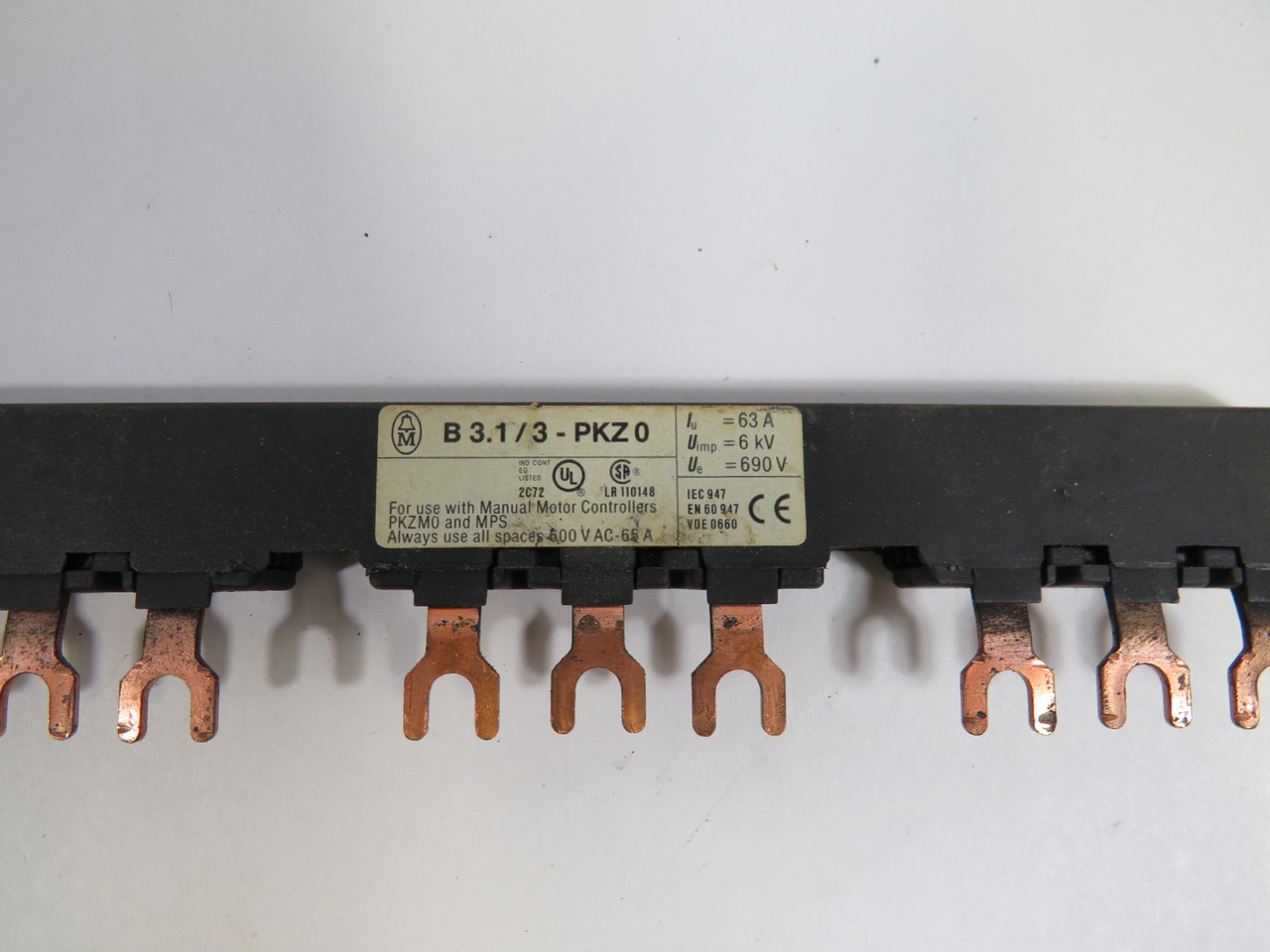 Moeller B3.1/3-PKZ0 3-Phase Feeder Bus Connector 63A 690V USED