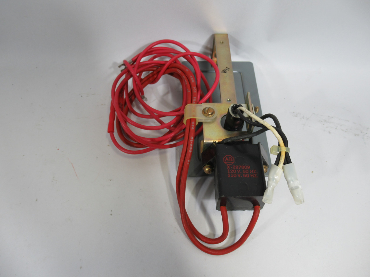 Allen-Bradley 599-N4DR Red Light Assembly *No Clip* 120V@60Hz 110V@50Hz ! NOP !