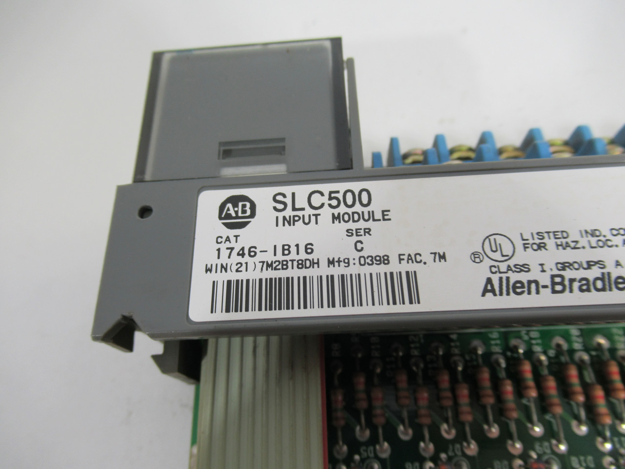 Allen-Bradley 1746-IB16 Ser C Input Module 459020-0180 *Broken Clip* USED