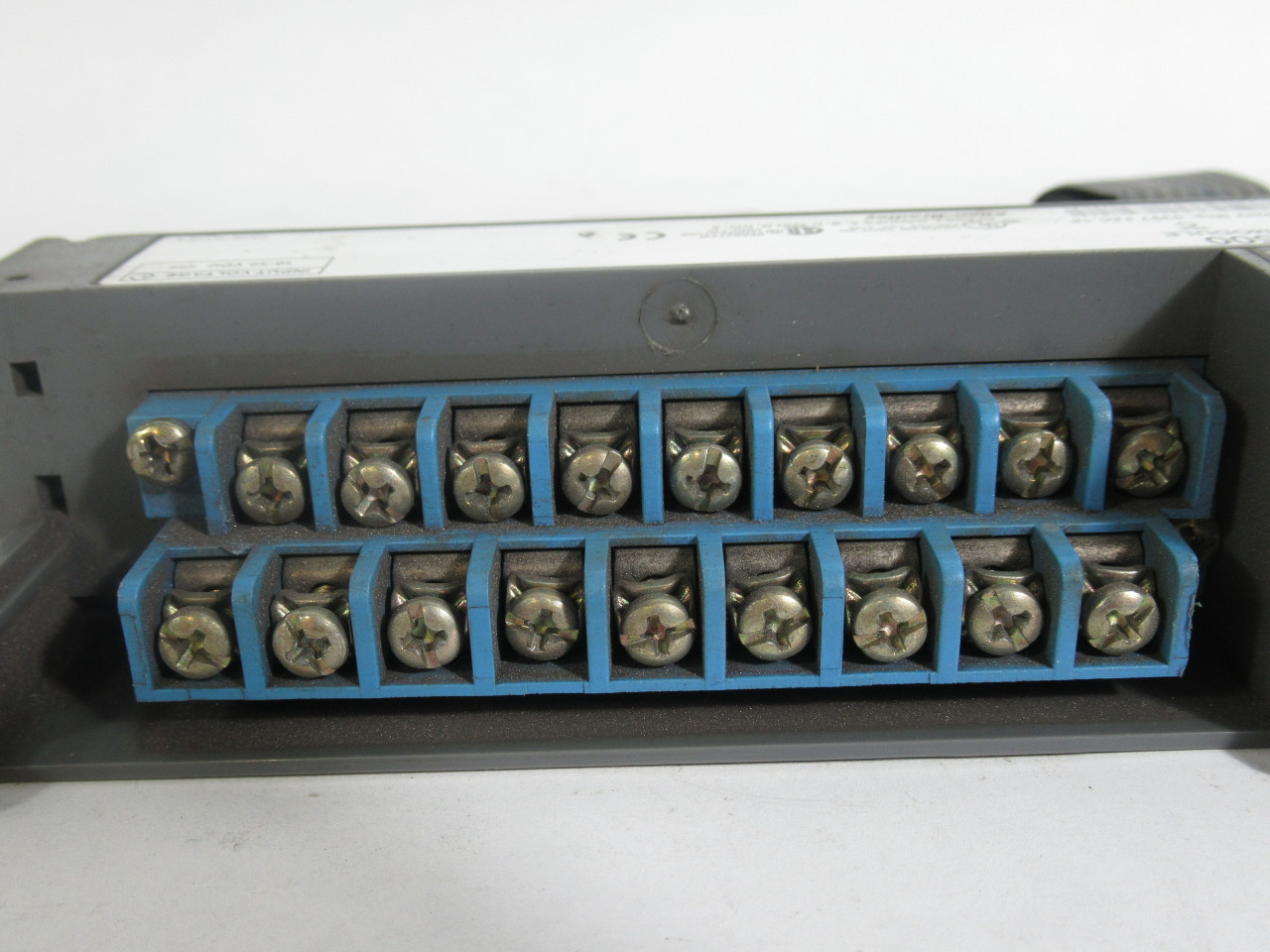 Allen-Bradley 1746-IV16 Ser C Input Module 40845-369-51 *Damaged Hinge* USED