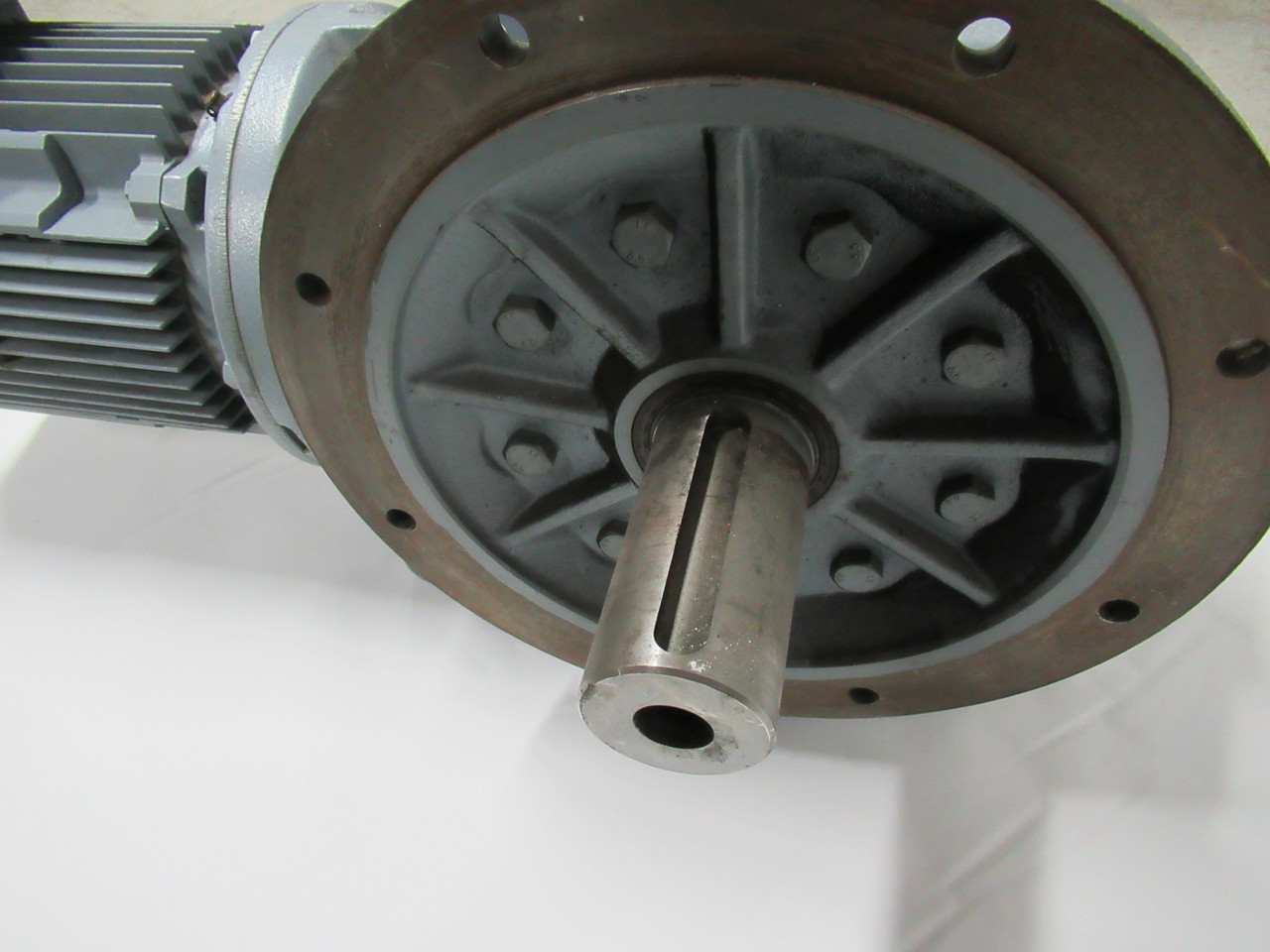 Sew-Eurodrive 12.50HP 1740rpm 230/460V TEFC C/W Gear Reducer 27.91:1 USED