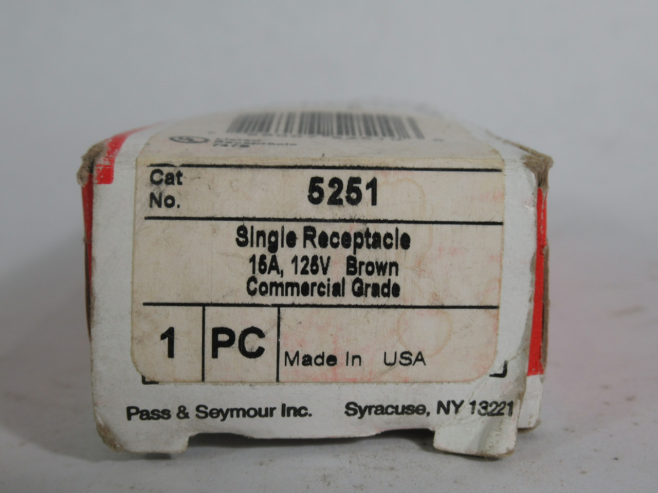 Pass & Seymour 5251 Single Receptacle 15A 125V 3W 2P ! NEW !