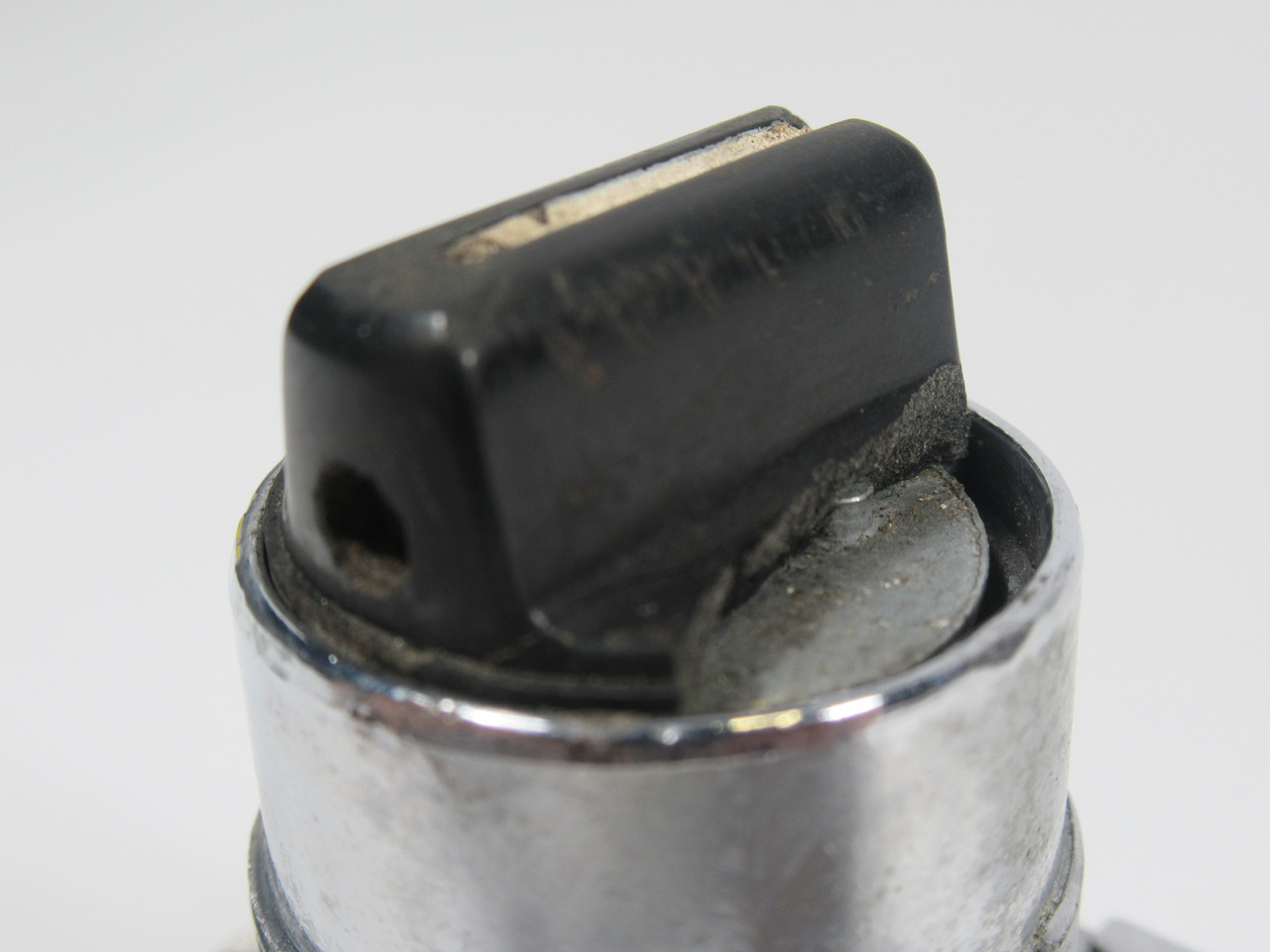 Cutler-Hammer 10250T21KB Selector Switch 3-Position 2NO No Guard SHELF WEAR USED