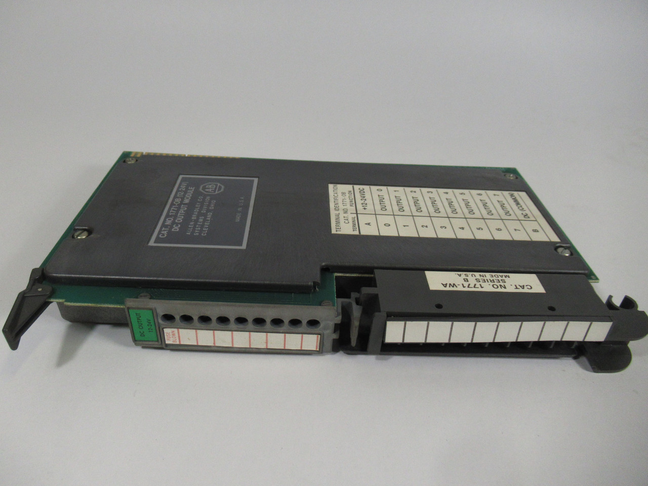 Allen-Bradley 1771-OB DC Output Module 12-24V ! NOP !