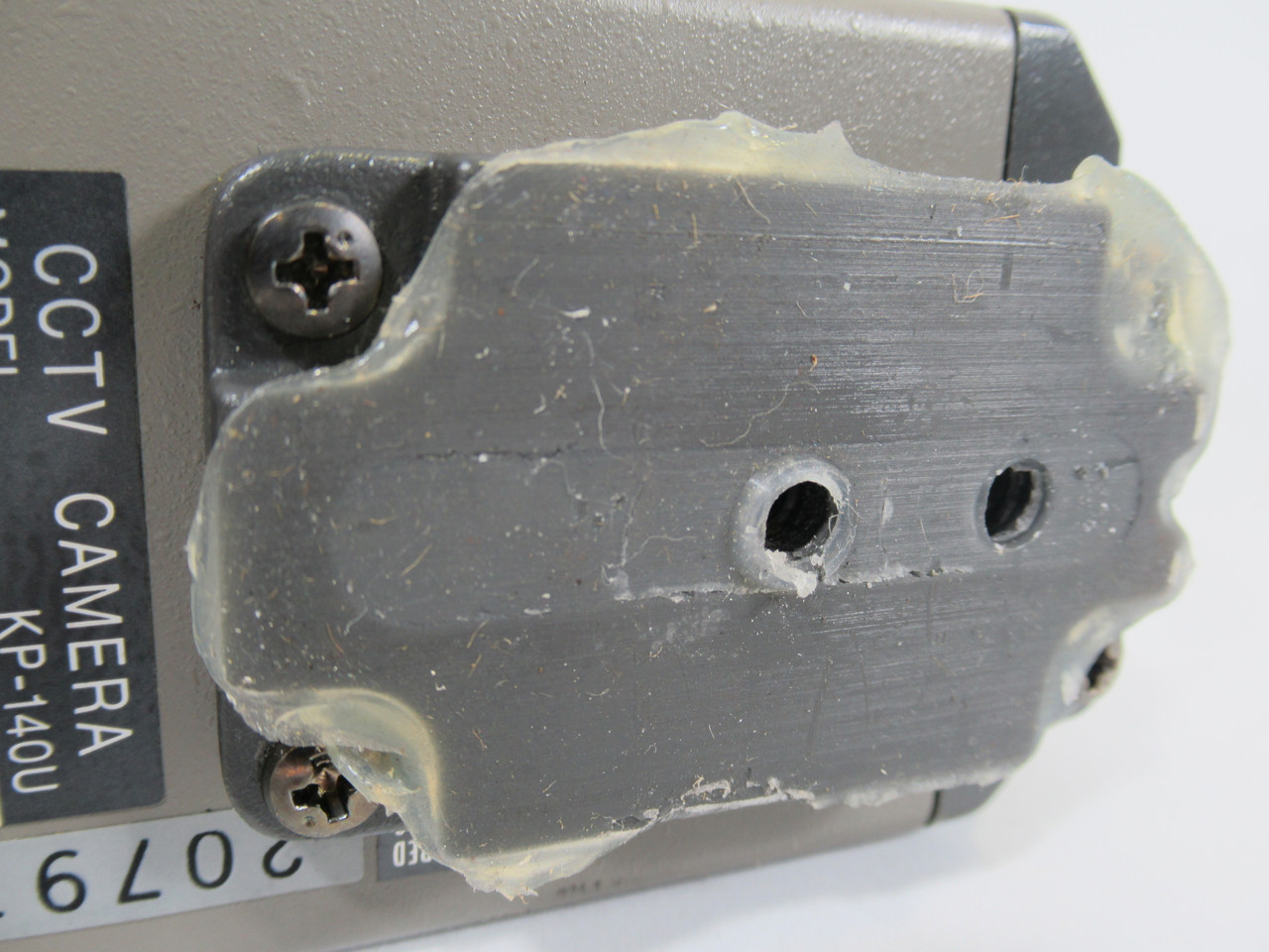 Hitachi Denshi KP-140U All Solid State CCTV Camera 12VDC 300mA SHELF WEAR USED