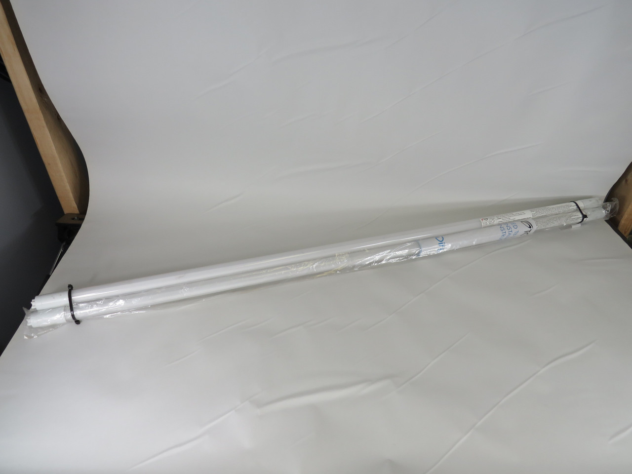 TCP LED15T84IS35K LED Lamp 4' Lot of 3 NOP