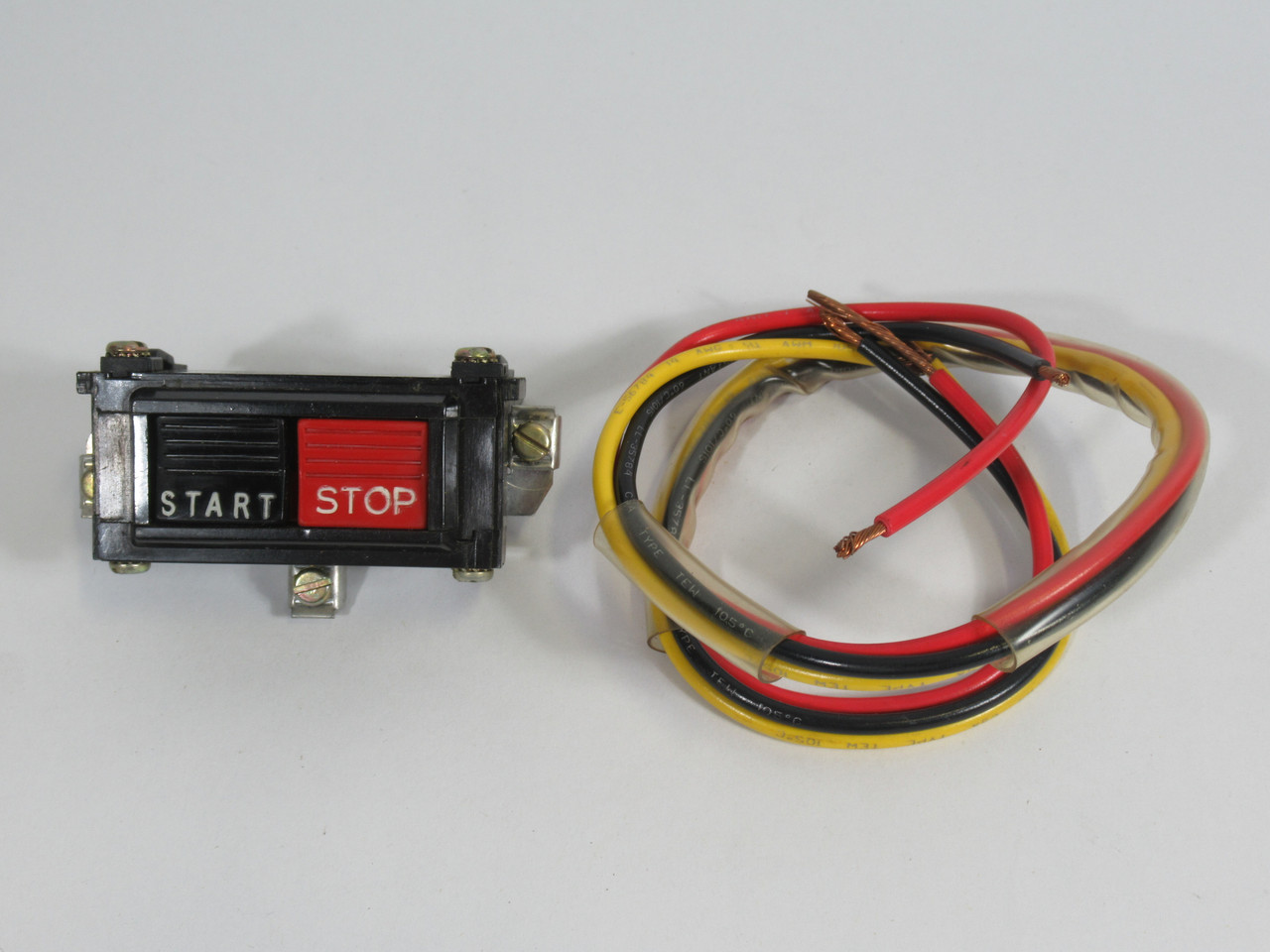 Square D 9999 Type A Size 00 Start-Stop Push Button w/ Cables ! NEW !