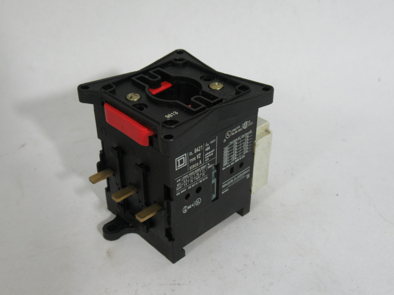 Square D 9421-V2 Disconnect Switch 40A MISSING COVER USED