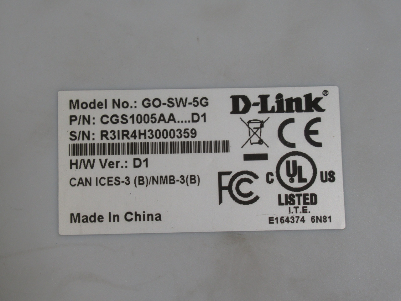 D-Link GO-SW-5G Desktop Switch 5V 1A Missing Power Cord USED