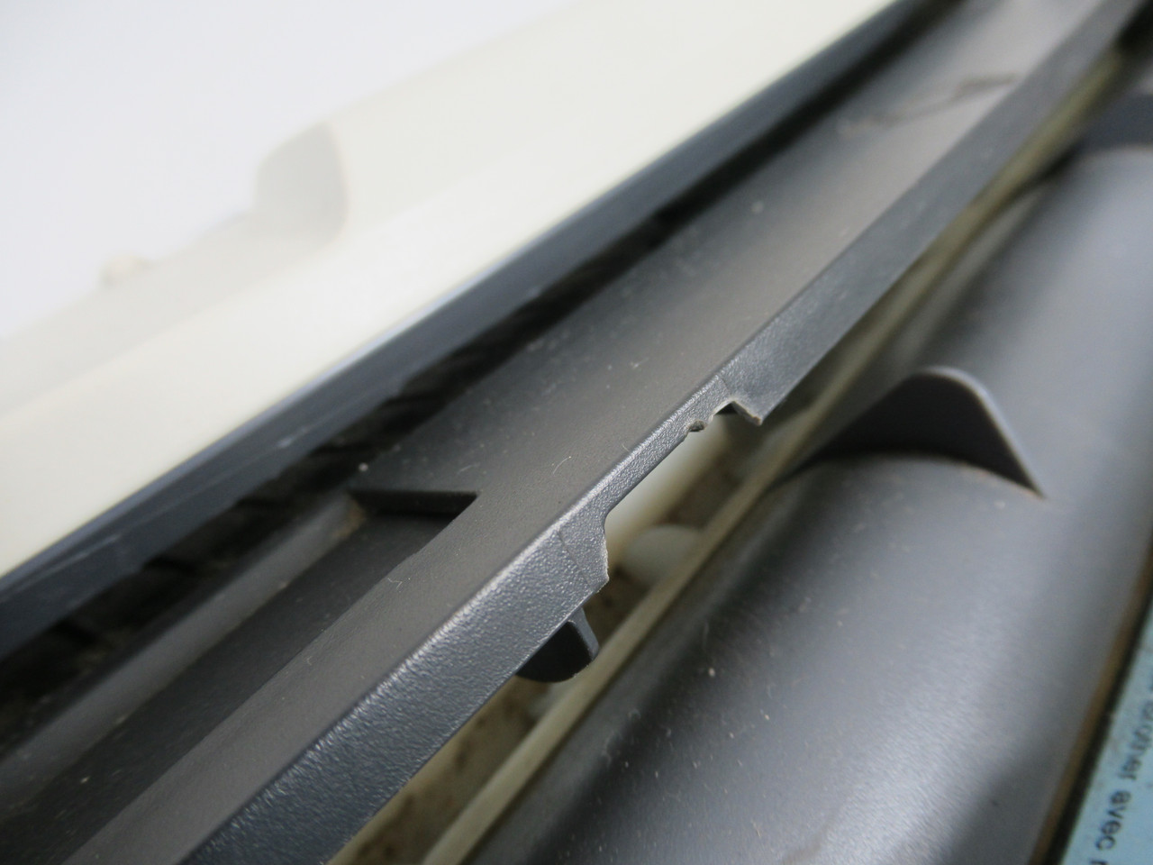 Brother FAX-575 Fax Machine Phone and Copier w/ Power Cord MISSING BAR USED