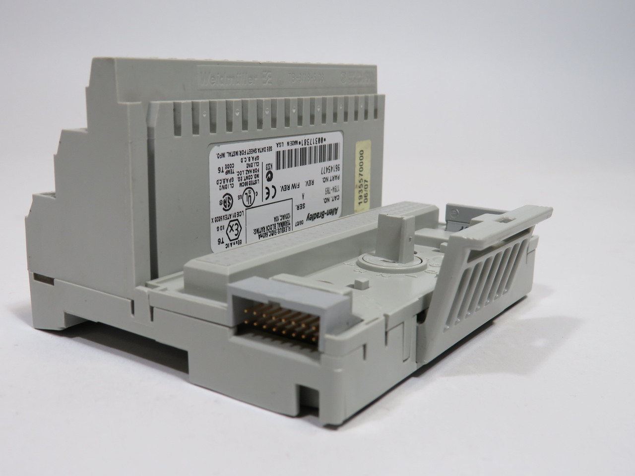Allen-Bradley 1794-TB3 Ser A Flex I/O Terminal Base 96145477 USED