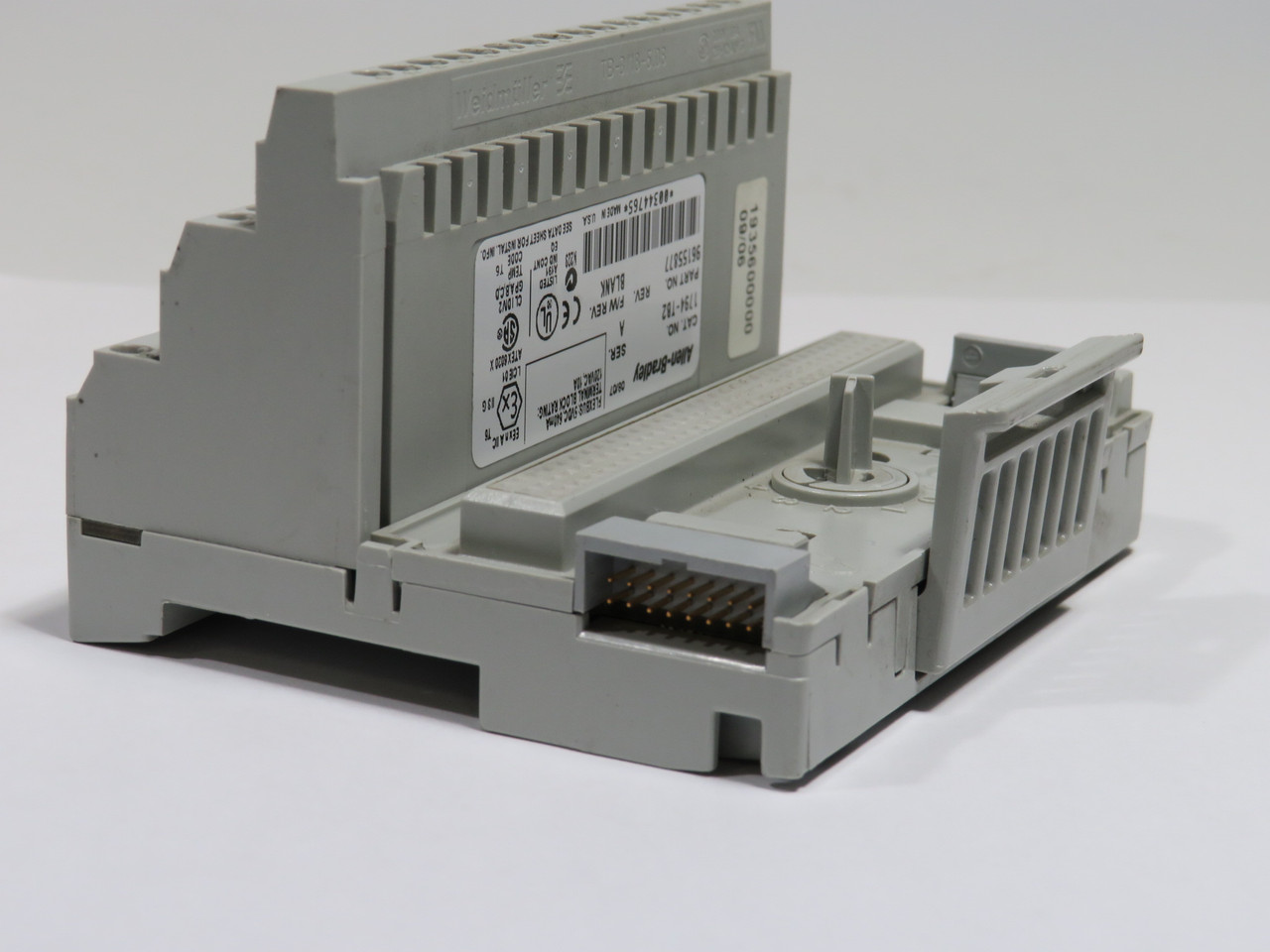 Allen-Bradley 1794-TB2 Ser A Flex I/O Terminal Base 5VDC 640mA USED