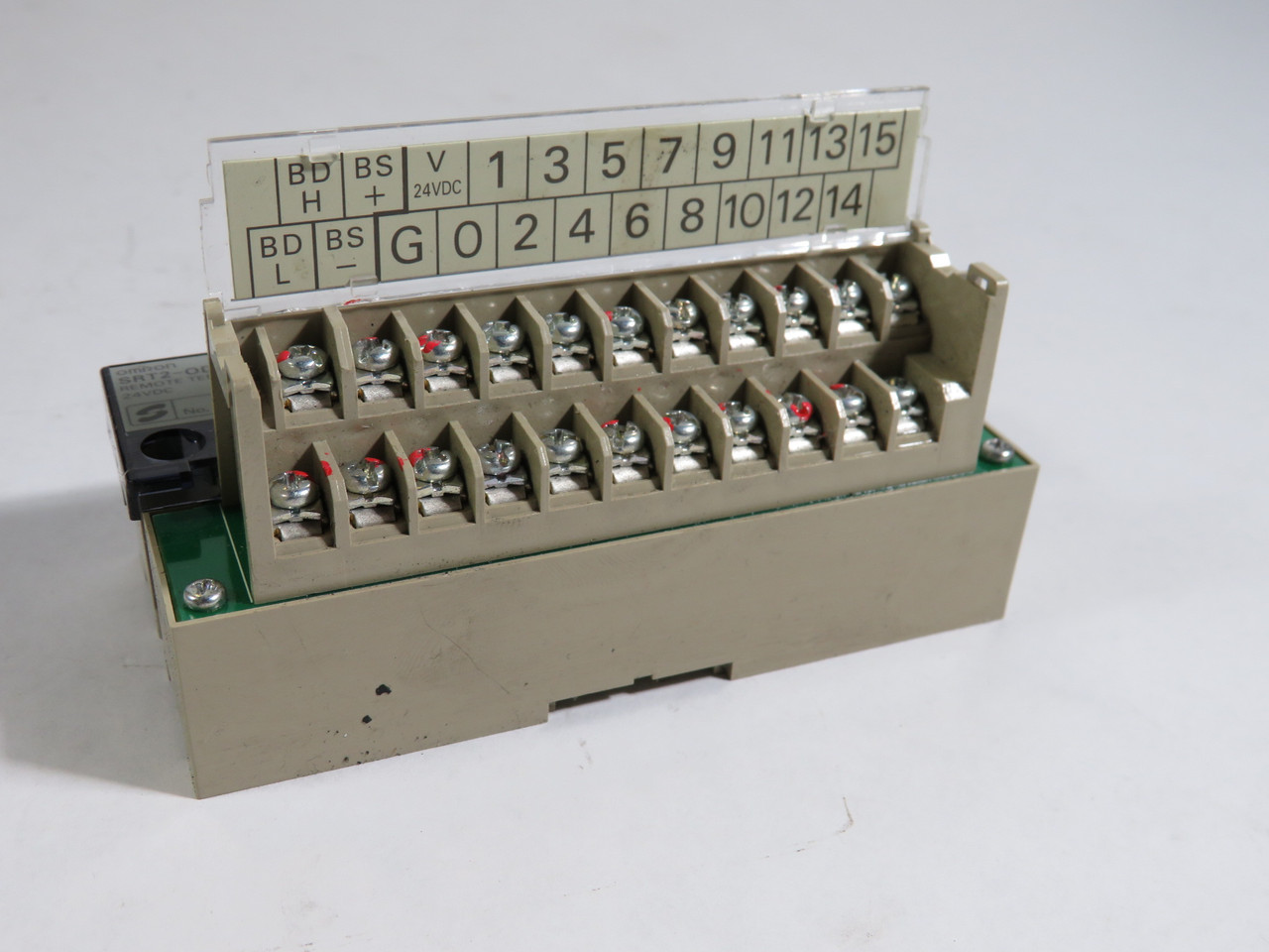 Omron SRT2-OD16-1 Remote Terminal 24VDC 0.3A/Point 1A/Common USED