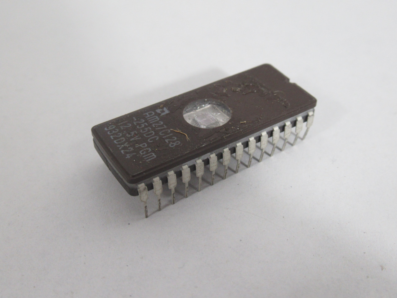 AMD AM27C128-255DC 128K-bit (16kx8) EPROM Memory Chip 28-Pin USED