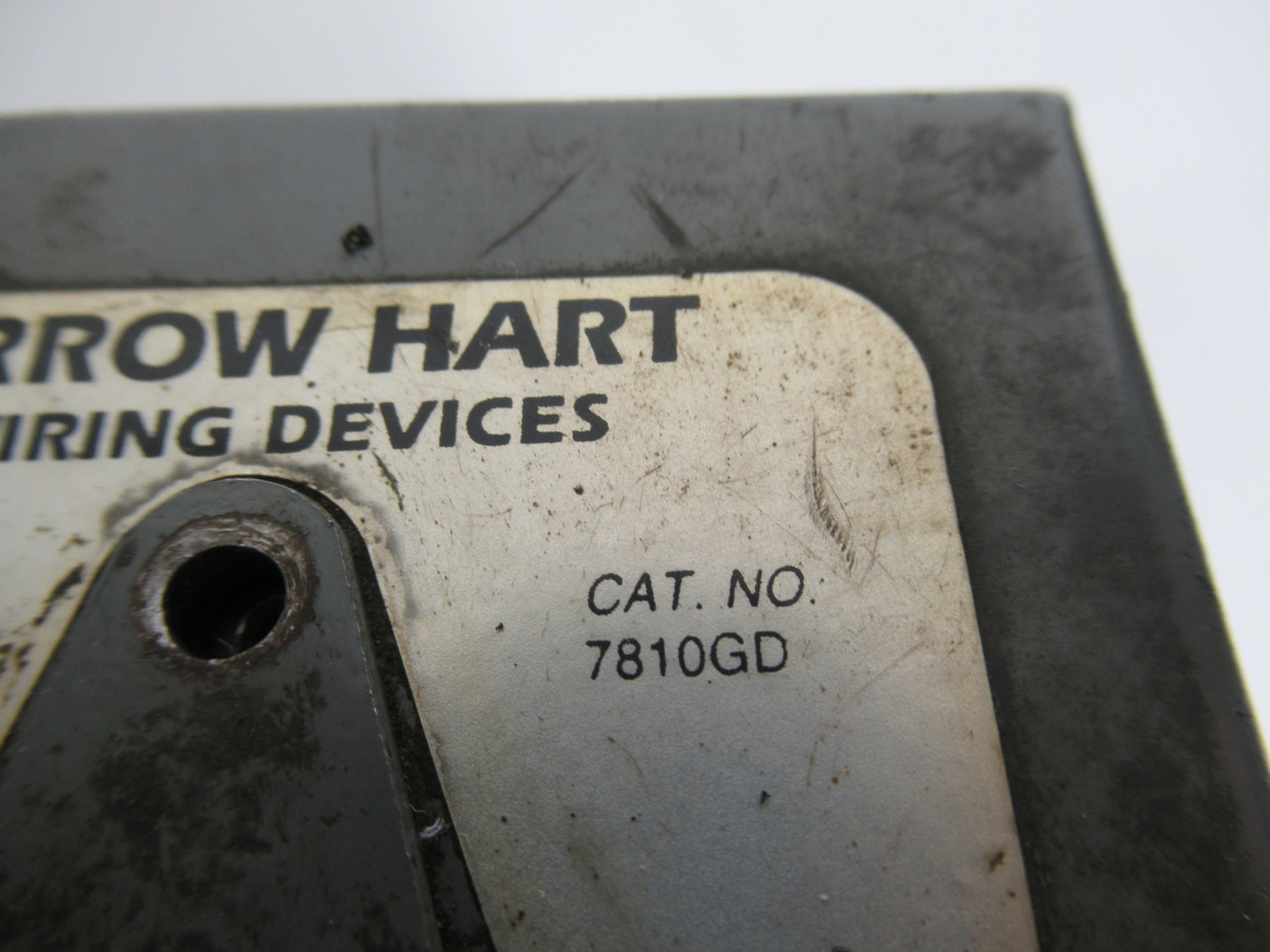 Arrow Hart 7810GD Manual Starter 3/7.5/15HP 600V Missing Screw/SHELF WEAR USED