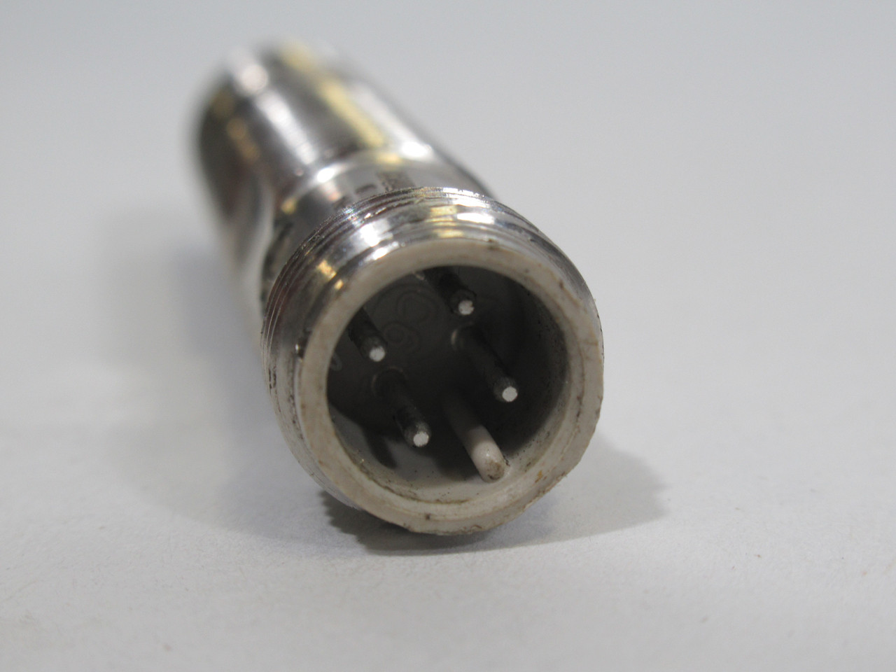 Omron E2EH-X3B1-M1 PNP-NO Proximity Sensor 12-24VDC 10mA 3mm USED