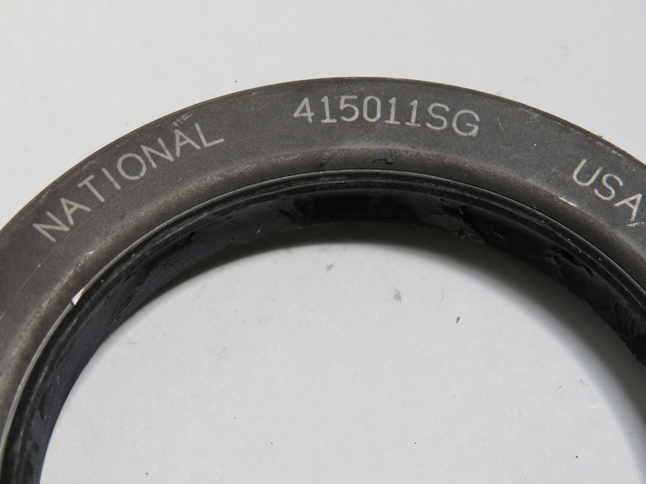 National 415011SG Oil Seal 73.03x101.8x9.53mm ! NOP !