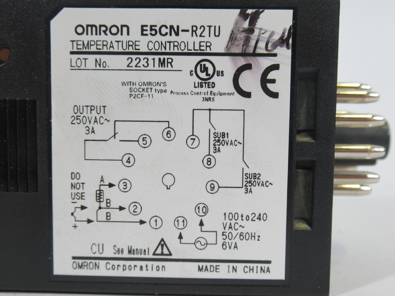 Omron E5CN-R2TU Temperature Controller 100-240VAC *Scratched Screen* USED