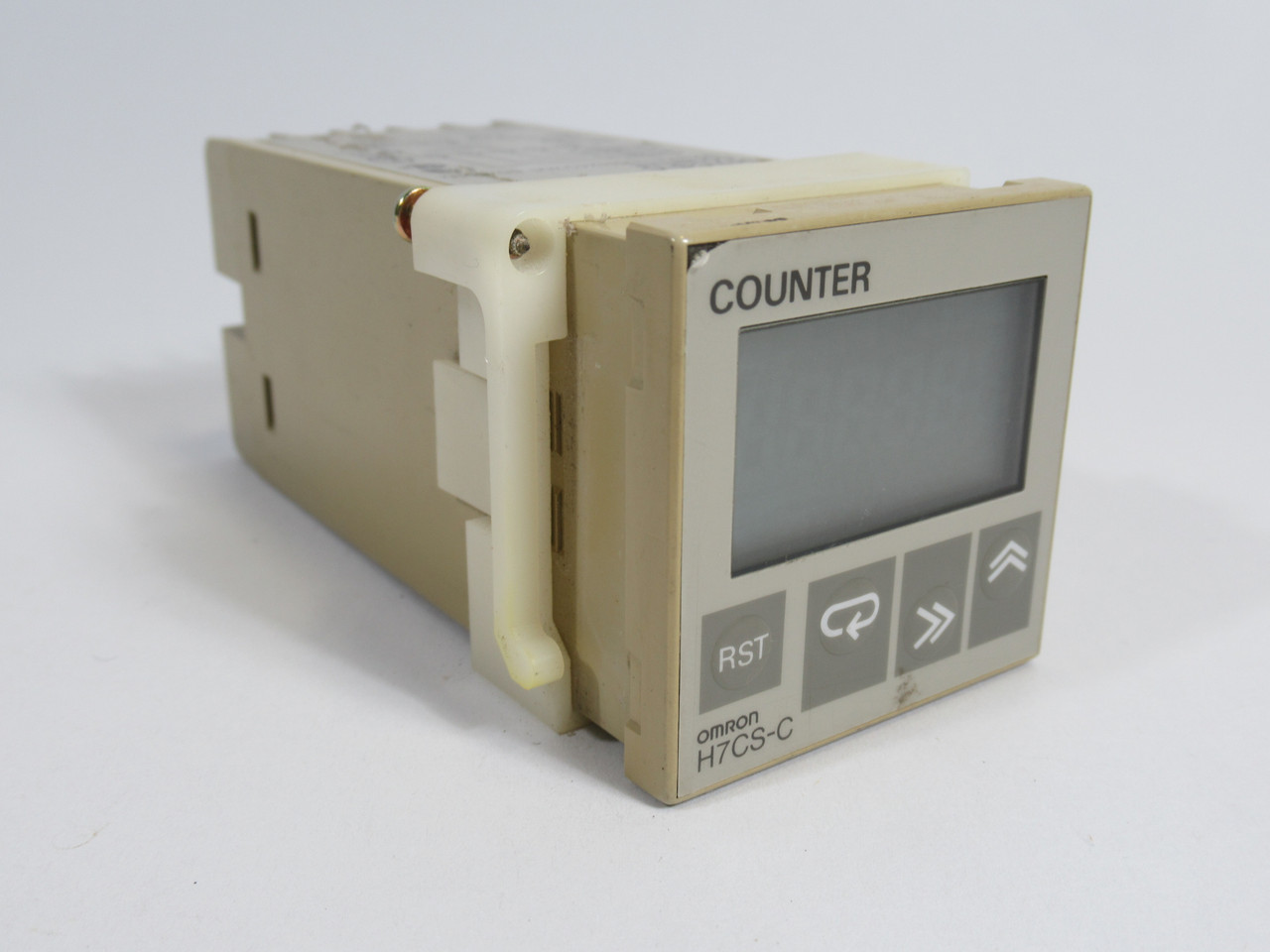 Omron H7CS-C Counter 100-240V 50/60Hz *Missing Contact Screw* USED