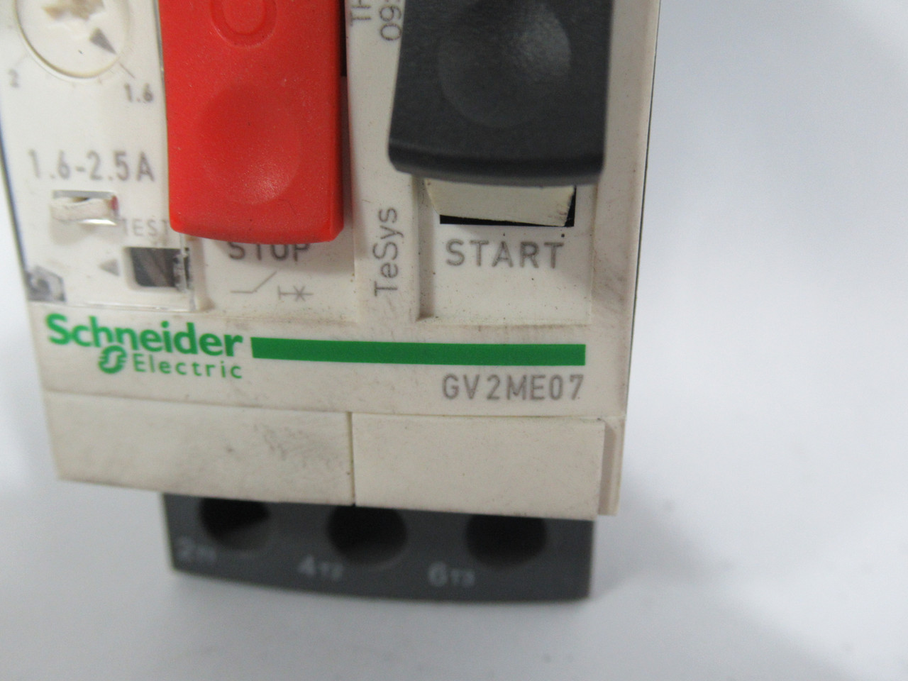 Schneider Electric GV2ME07 Motor Circuit Breaker 1.6-2.5A 690V 3P USED