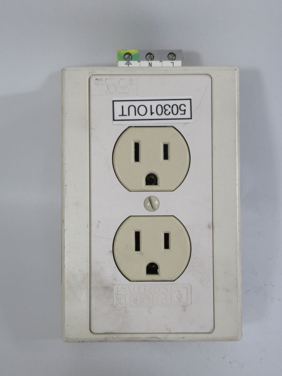 Phoenix Contact 5600461 Rail Mounted Dual Power Outlet 2x120VAC 15A USED