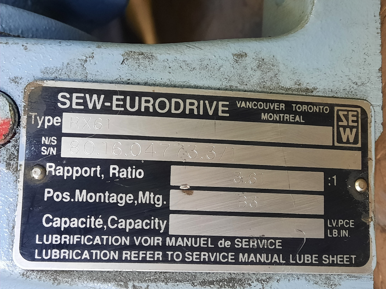 Sew-Eurodrive RX61DT90L4 2HP 1720-476RPM 330/575V TEFC C/W 3.61:1 Ratio USED