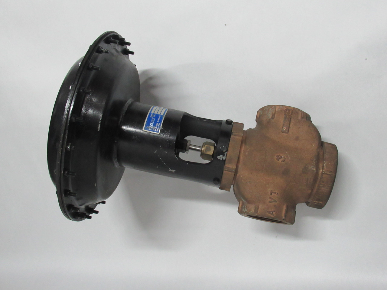 Valv-Trol D-3216 Direct Acting 2-Way Valve 3" 300 psi USED