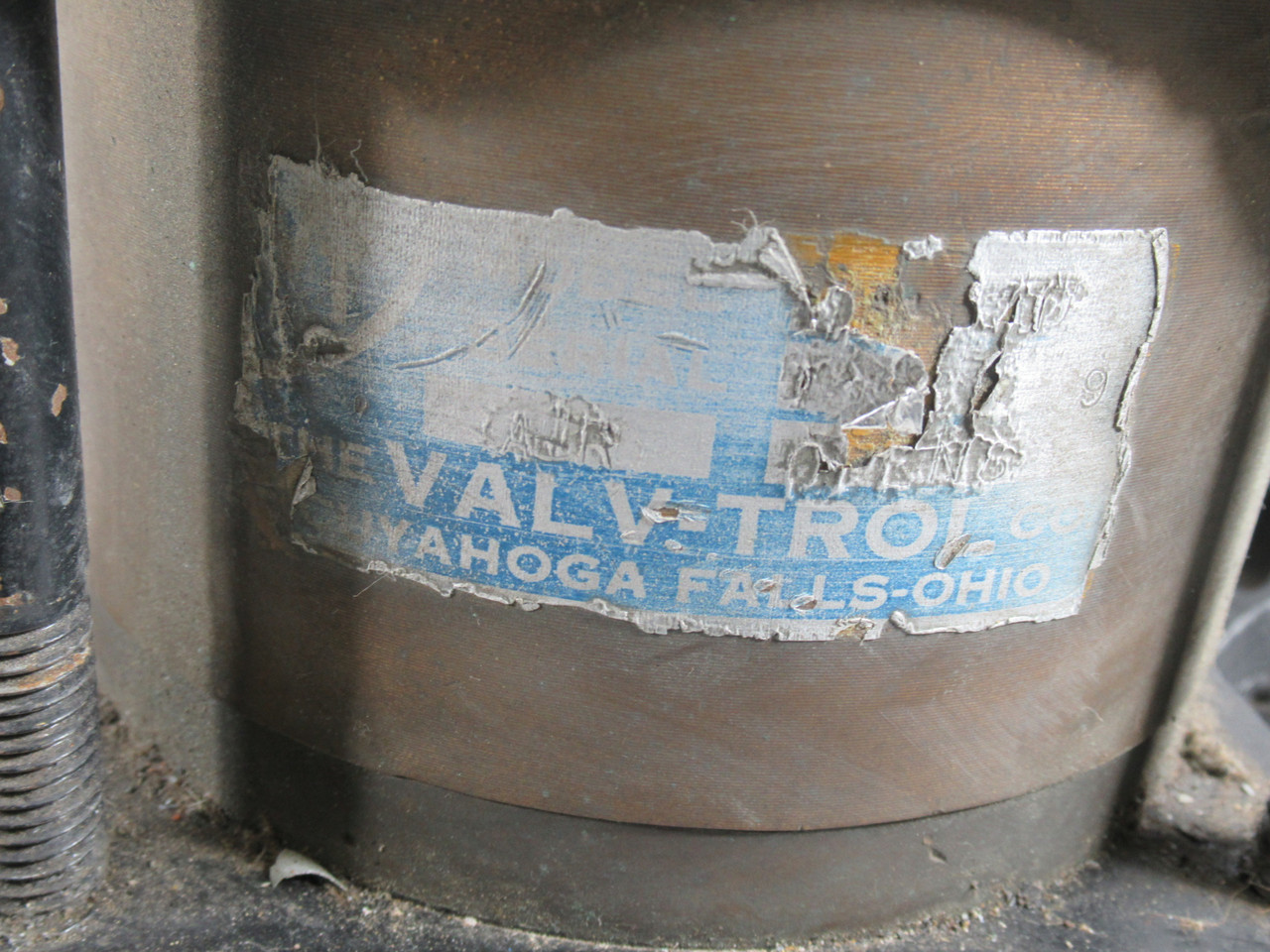 Valv-Trol D-1164 Pilot Operated Check Valve 2" 1500 psi USED
