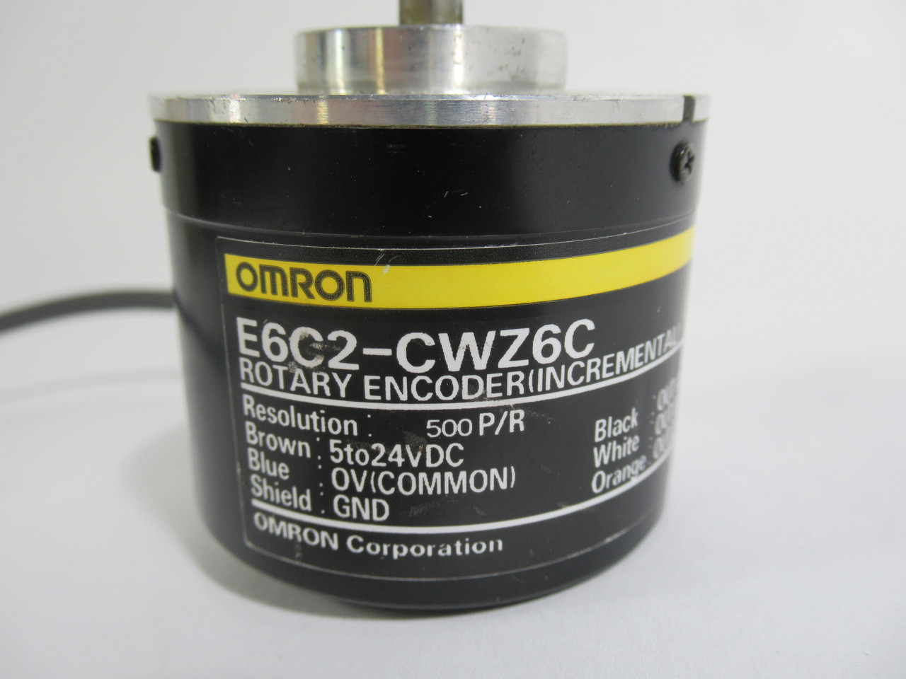 Omron E6C2-CWZ6C Incremental Rotary Encoder 5-24VDC 500P/R 9" Cable USED