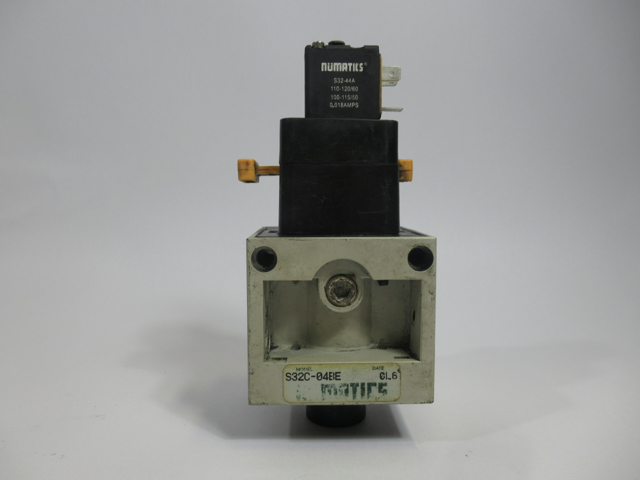 Numatics S32C-04BE Solenoid Slow-Start Valve *No Face Plates* USED