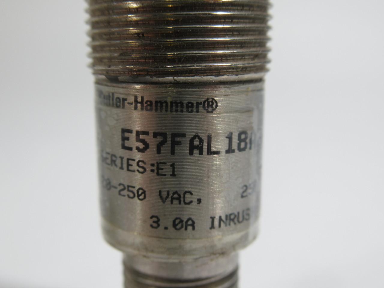 Cutler-Hammer E57FAL18A2SA Ser E1 Proximity Sensor 20-250V 250mA 3.5mm USED