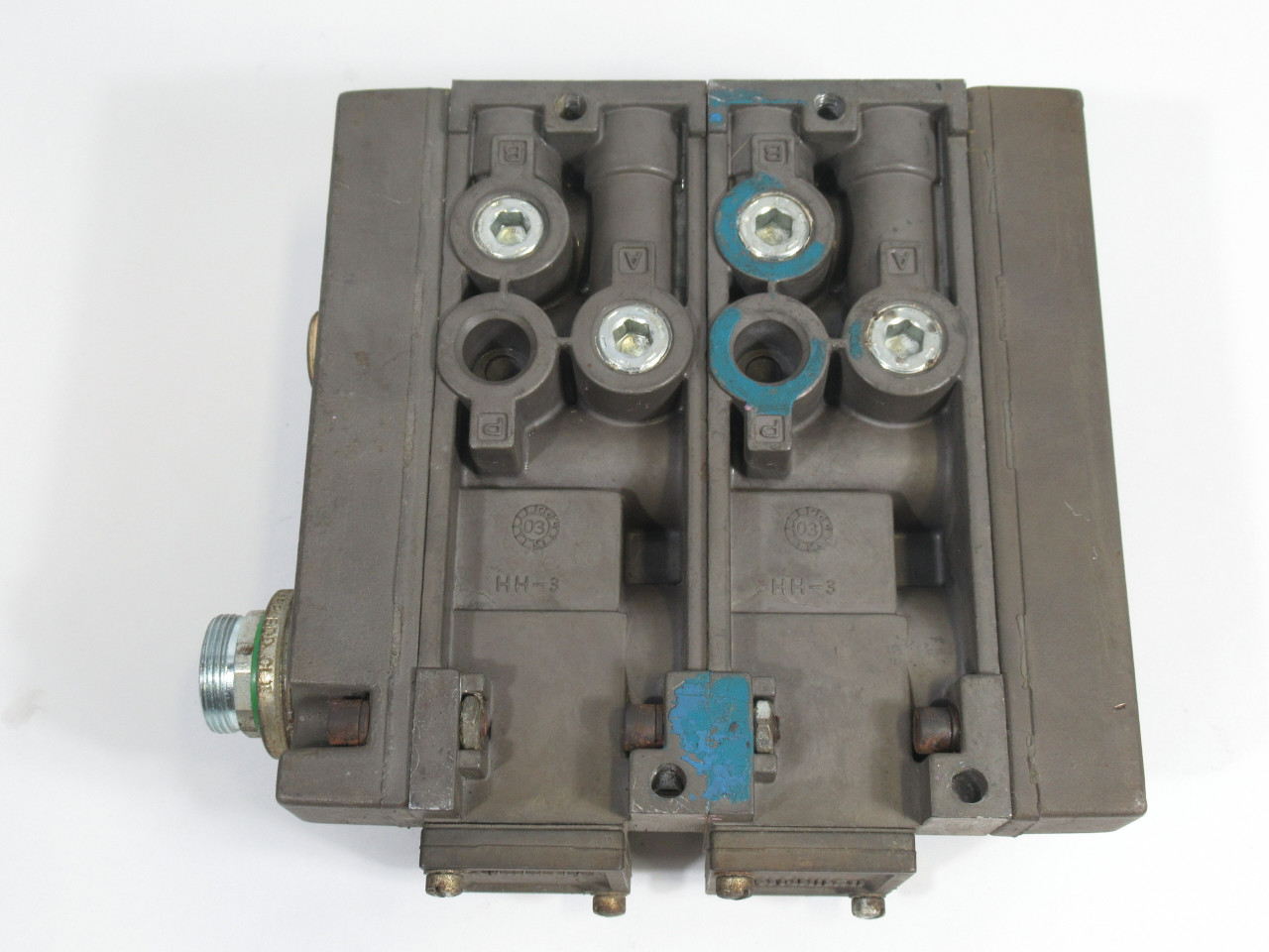 Numatics Flexiblok Pneumatic Manifold C/W Two HH-3 Valves USED