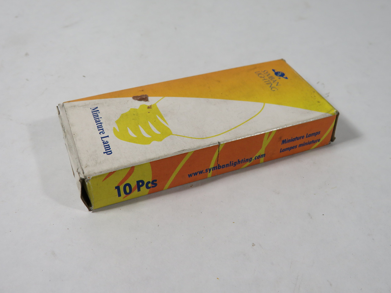 Symban 949 Miniature Lamps 130V 2.6A Lot of 6 NEW