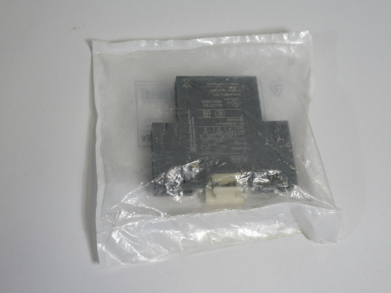 ABB CAL4-11 Auxiliary Contact Block 1NO/1NC 400V 3A NWB