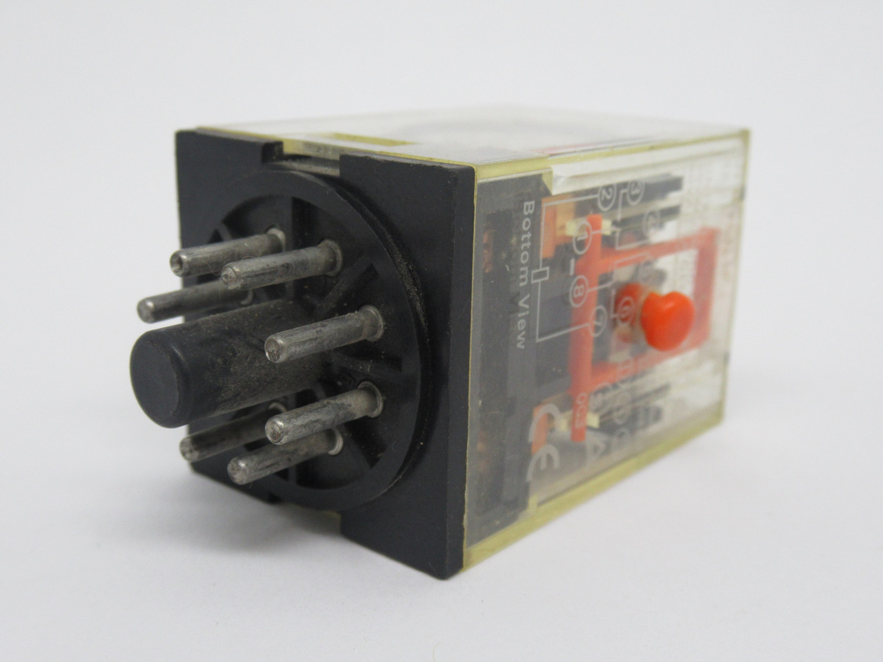 Omron MK2P-S-AC240 Plug-In Relay 240V 10A 8-Pin USED