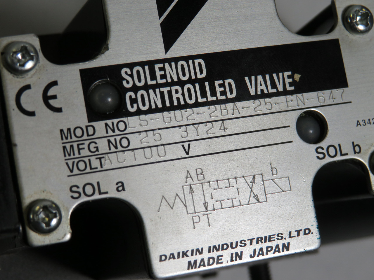 Daikin LS-G02-2BA-25-EN-647 Solenoid Controlled Valve AC100V USED