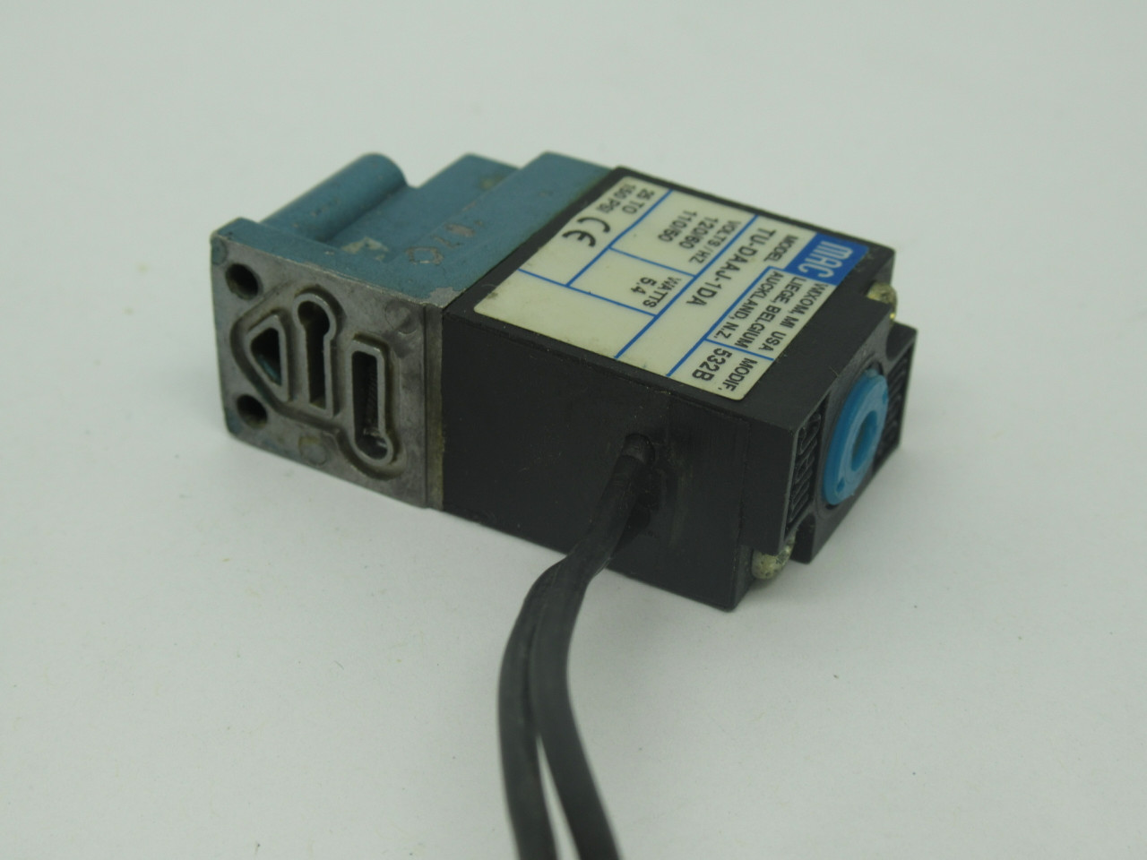 MAC TU-DAAJ-1DA Solenoid Valve 120/110V 50/60Hz 2.5" Wires Modif. 532B USED