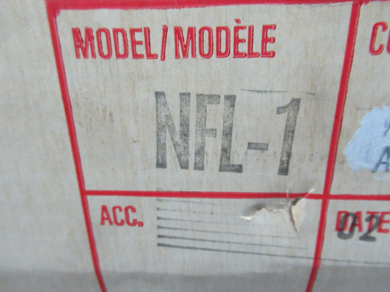 Luxo NFL-1 Fluorescent Light Fixture with Arm Attachment 115V 2-15W NEW
