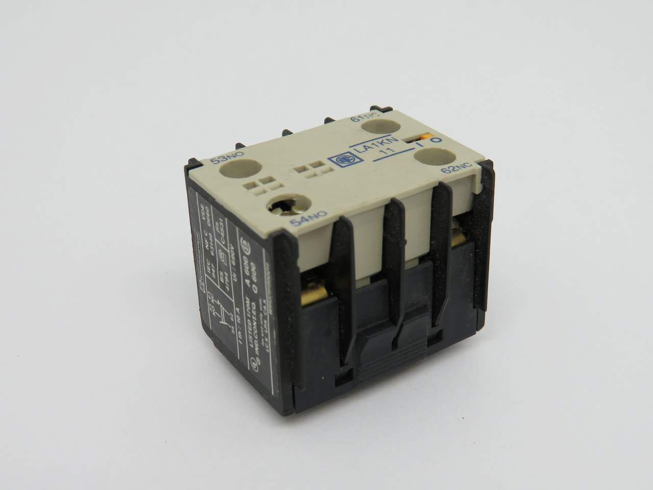 Telemecanique LA1KN11 Auxiliary Contact Block 1NO 1NC 690V Black Base USED